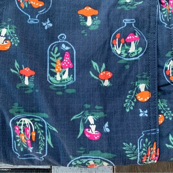 NWT Duluth Heirloom Gardening Lined Bib Overalls  Mushroom Terrarium XL x31”L - Picture 7 of 12